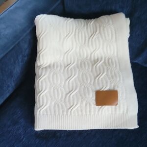 VINCE Cream Cashmere Blend Cable Knit Throw Blanket with Leather Patch